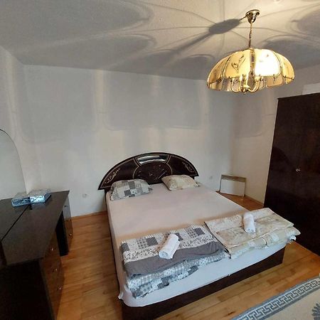 Apartman 2A Mostar Bagian luar foto